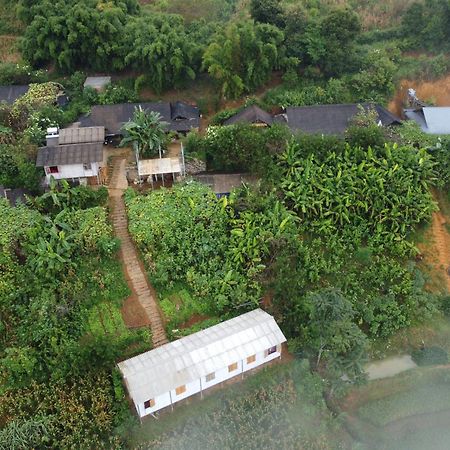 Indigenous Homestay- Trek- Food- Bus Mu Cang Chai Extérieur photo