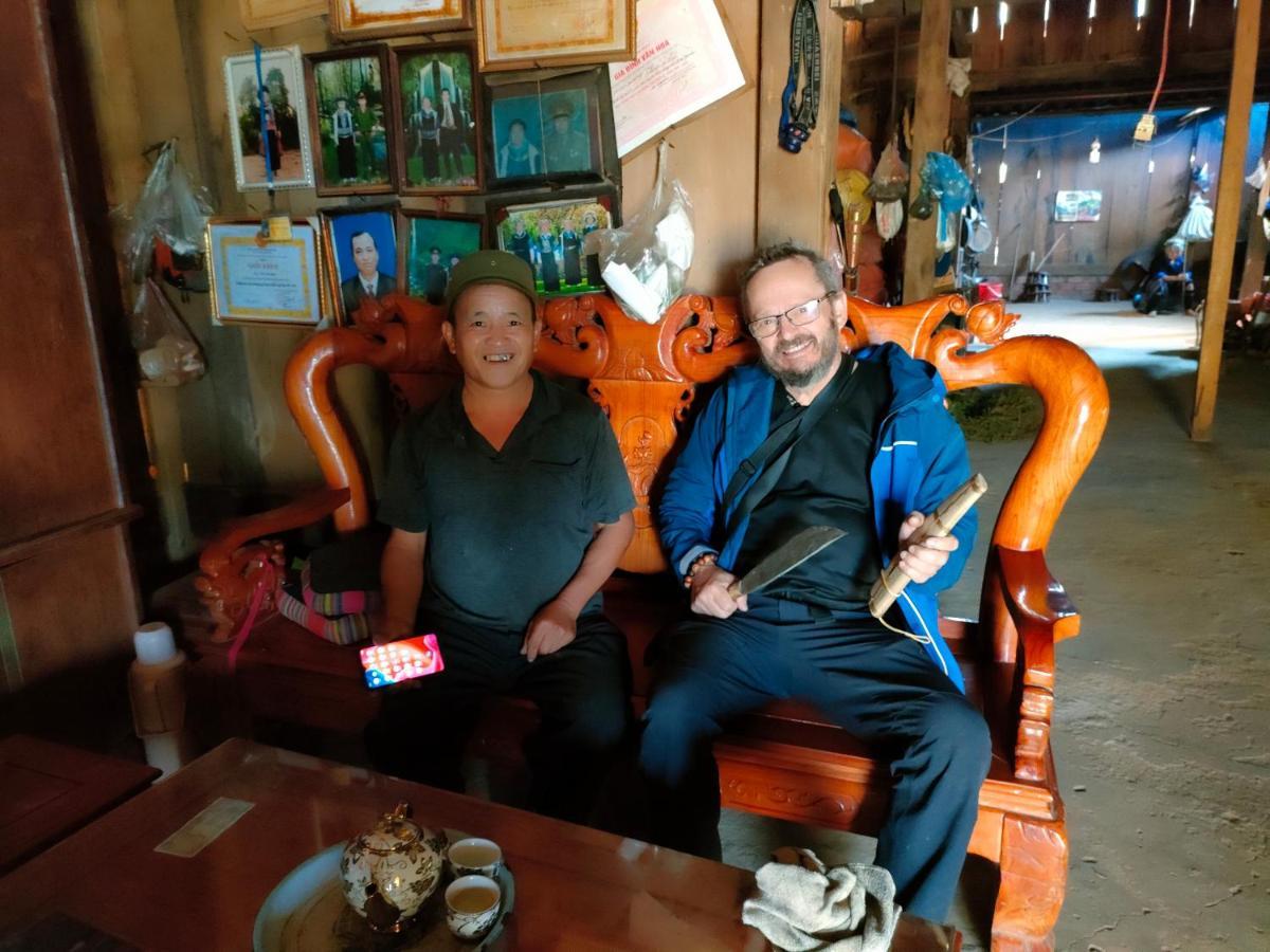 Indigenous Homestay- Trek- Food- Bus Mu Cang Chai Extérieur photo