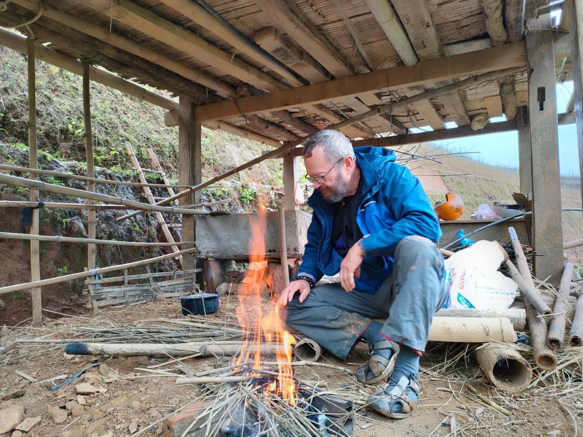 Indigenous Homestay- Trek- Food- Bus Mu Cang Chai Extérieur photo