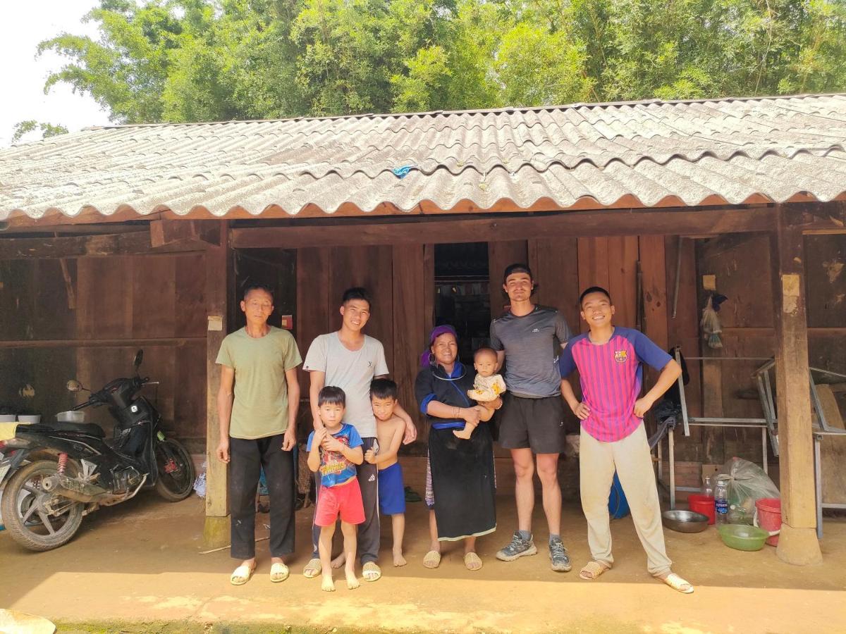 Indigenous Homestay- Trek- Food- Bus Mu Cang Chai Extérieur photo