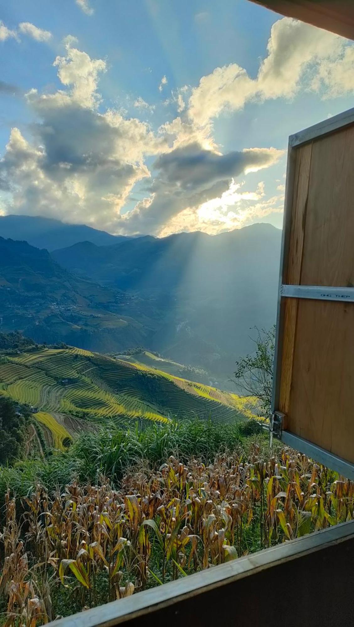 Indigenous Homestay- Trek- Food- Bus Mu Cang Chai Extérieur photo