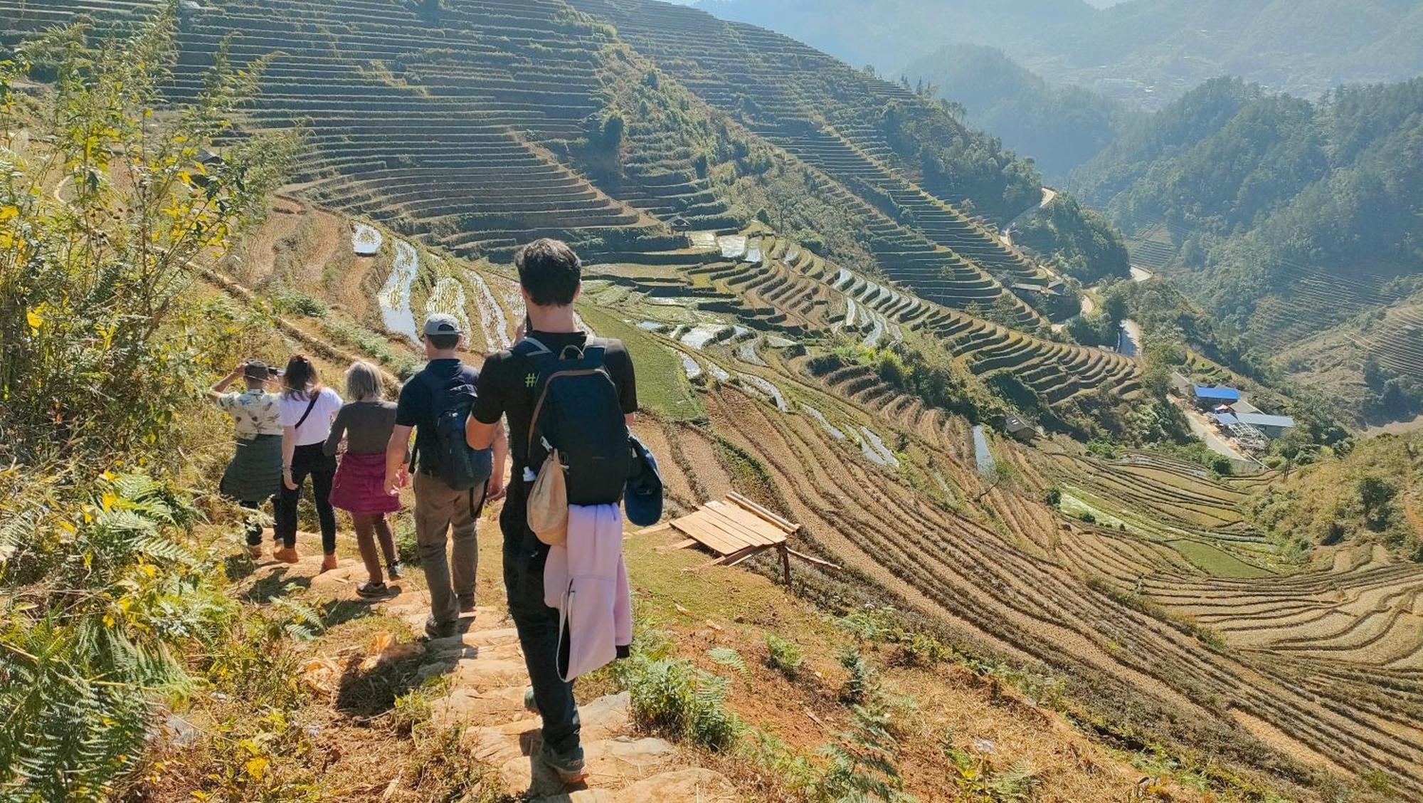 Indigenous Homestay- Trek- Food- Bus Mu Cang Chai Extérieur photo